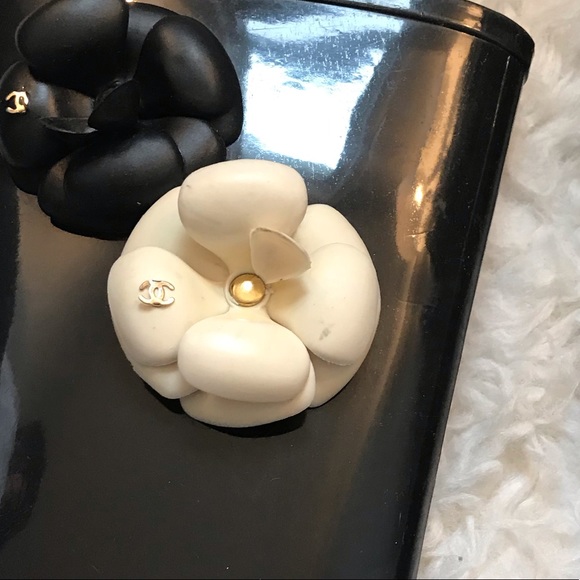 FLASH SALE 🥳🥳🥳CHANEL  boots - Picture 5 of 8